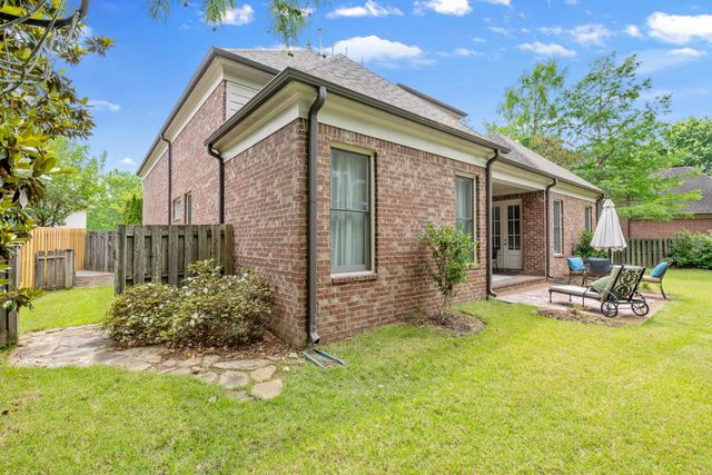 1634 LAUREL KNOLL CIR, Germantown, TN 38139