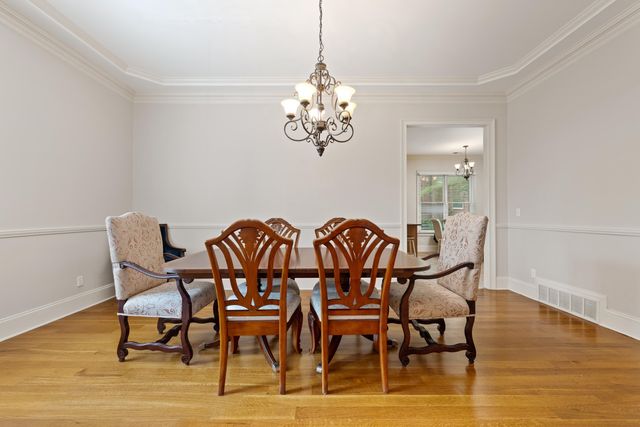 1634 LAUREL KNOLL CIR, Germantown, TN 38139