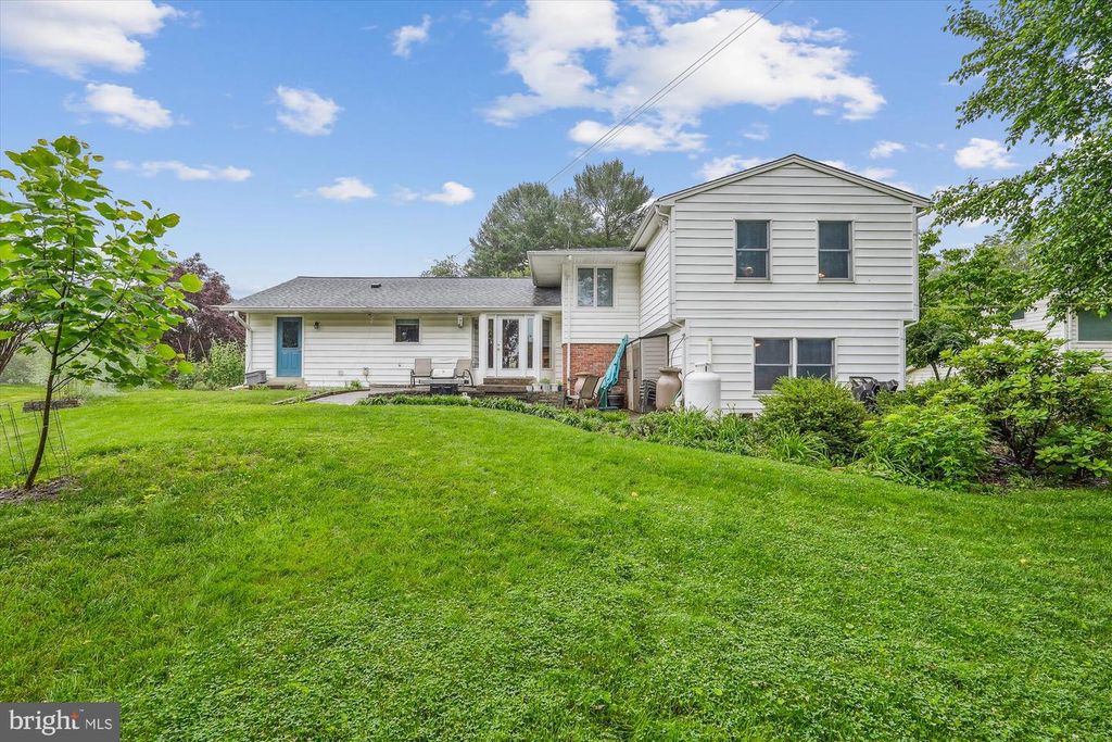 7106 WICK LN, Rockville, MD 20855
