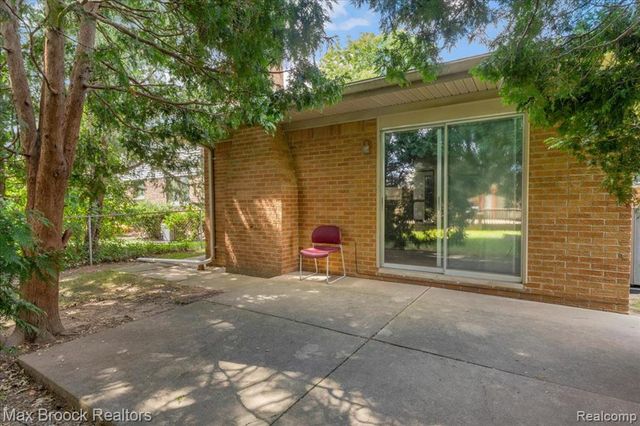 35656 Saxony Drive, Sterling Heights, MI 48310