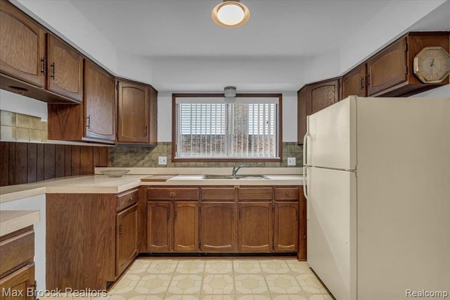 35656 Saxony Drive, Sterling Heights, MI 48310