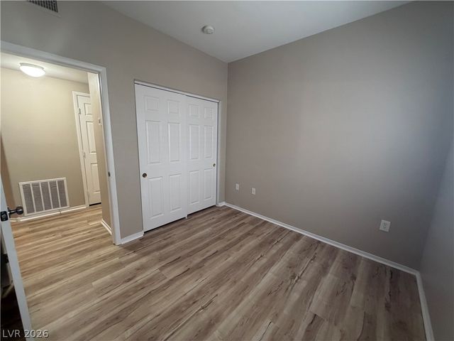 9303 GILCREASE Avenue 1250, Las Vegas, NV 89149