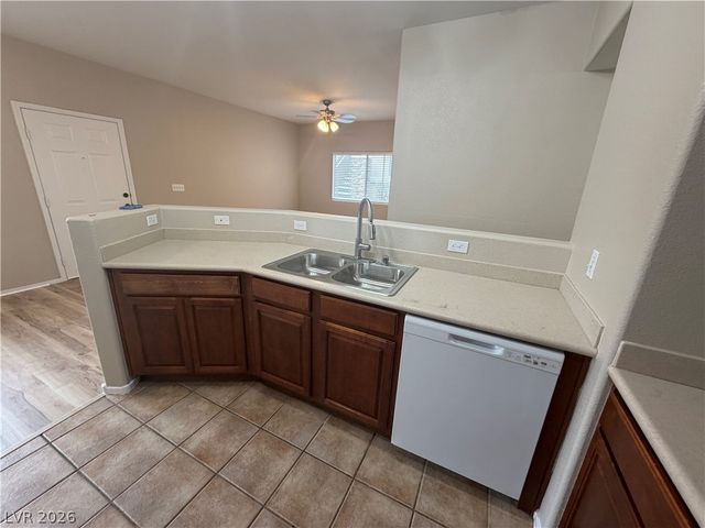 9303 GILCREASE Avenue 1250, Las Vegas, NV 89149