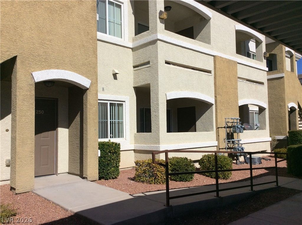 9303 GILCREASE Avenue 1250, Las Vegas, NV 89149