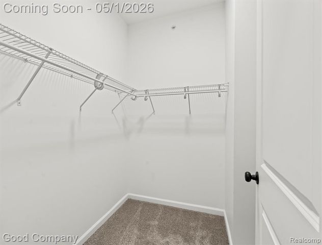 602 Pointe Drive, Walled Lake, MI 48390