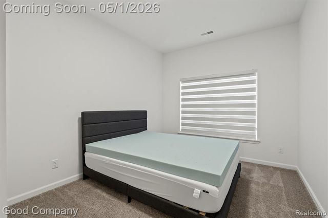 602 Pointe Drive, Walled Lake, MI 48390