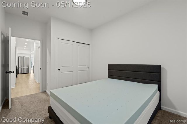 602 Pointe Drive, Walled Lake, MI 48390