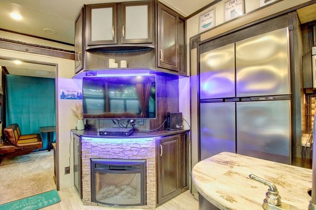 10 Riverside Drive, Deming, WA 98244