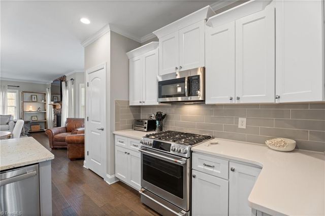 633 Ryder Cup Lane, Clemmons, NC 27012