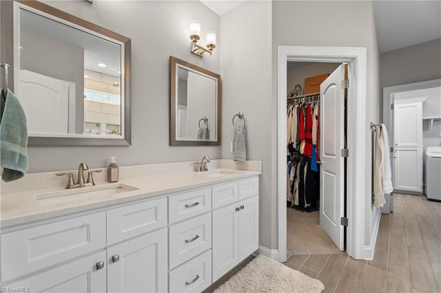 633 Ryder Cup Lane, Clemmons, NC 27012