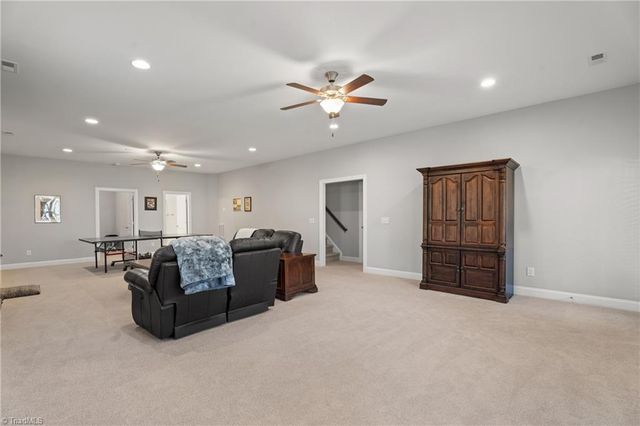 633 Ryder Cup Lane, Clemmons, NC 27012