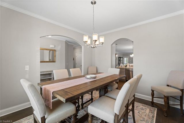 633 Ryder Cup Lane, Clemmons, NC 27012