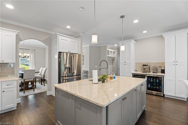 633 Ryder Cup Lane, Clemmons, NC 27012