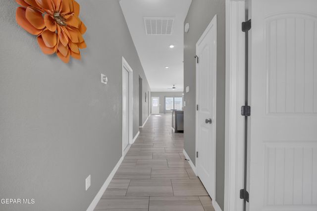 905 Betton Place, El Paso, TX 79915