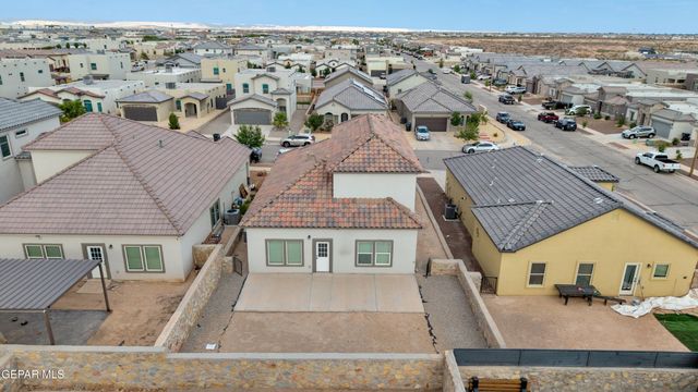 905 Betton Place, El Paso, TX 79915