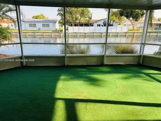 6900 NW 78th St, Tamarac, FL 33321