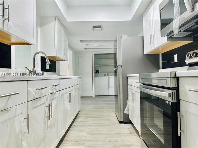 6900 NW 78th St, Tamarac, FL 33321