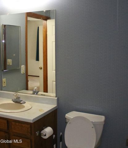 139 Monmouth Way 139, Halfmoon, NY 12065