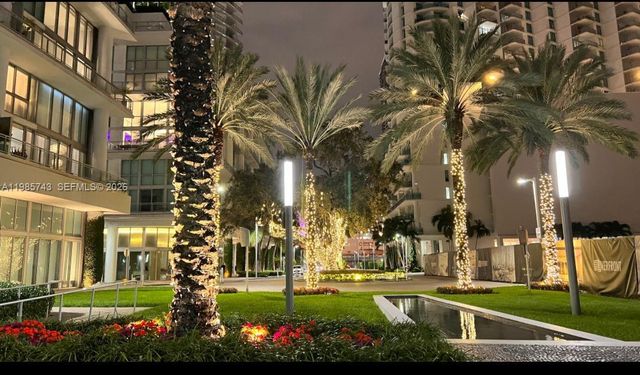 92 SW 3rd St 2510, Miami, FL 33130