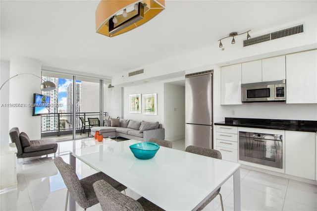 92 SW 3rd St 2510, Miami, FL 33130