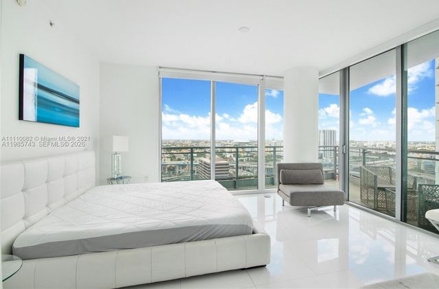 92 SW 3rd St 2510, Miami, FL 33130