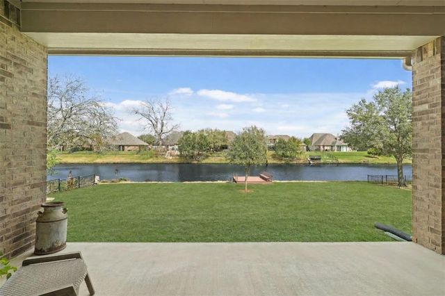 32418 Watersmeet Street, Fulshear, TX 77441