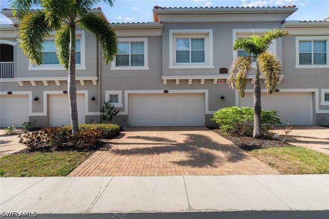 8570 Evernia CT 101, Estero, FL 34135
