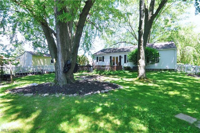 614 Hartzell Drive, Norton, OH 44203