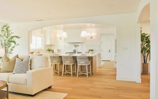 1045 Tarento Drive, San Diego, CA 92107