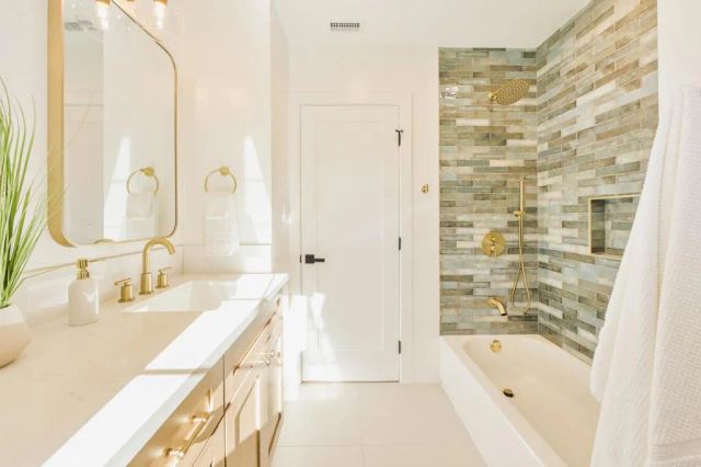 1045 Tarento Drive, San Diego, CA 92107