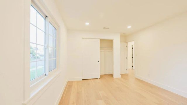 1045 Tarento Drive, San Diego, CA 92107