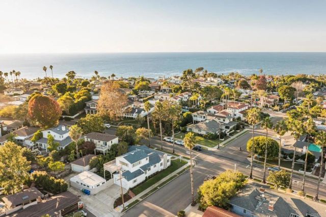 1045 Tarento Drive, San Diego, CA 92107