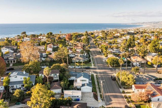 1045 Tarento Drive, San Diego, CA 92107