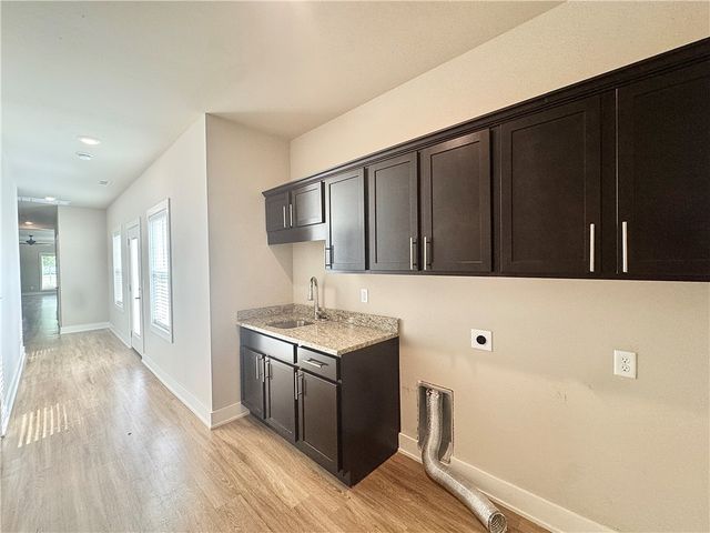 901 NE Heights Lane, Bentonville, AR 72712