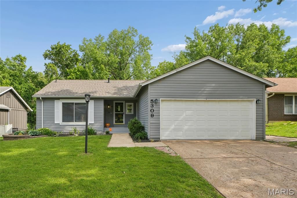 5309 Trailoaks Drive, Black Jack, MO 63033