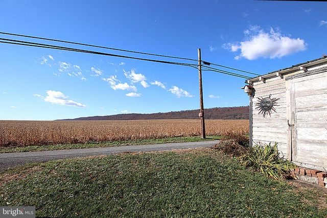 202 E MAIN ST, Burkittsville, MD 21718