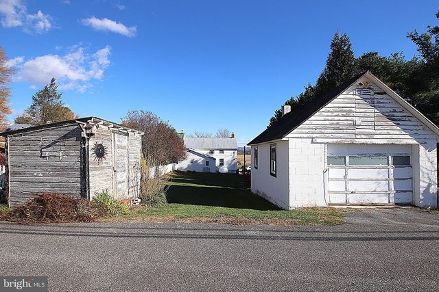 202 E MAIN ST, Burkittsville, MD 21718