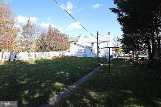 202 E MAIN ST, Burkittsville, MD 21718