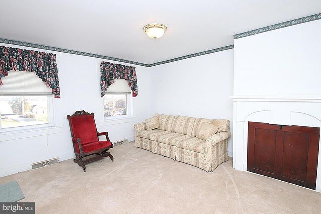 202 E MAIN ST, Burkittsville, MD 21718