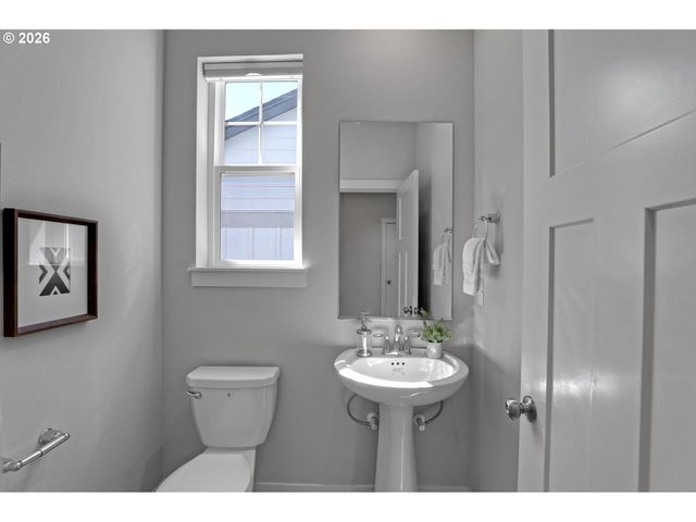 12289 Sw CHAMPLIN Ln, Beaverton, OR 97007