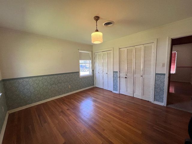 1010 W Garrison, Carthage, TX 75633