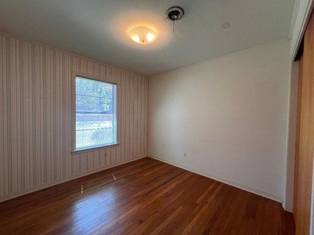 1010 W Garrison, Carthage, TX 75633