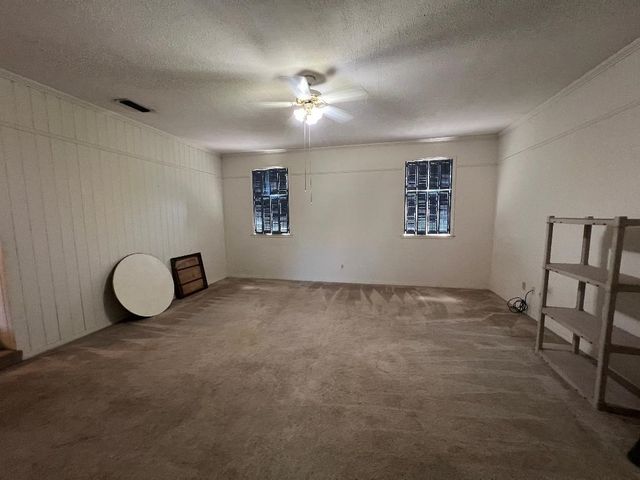 1010 W Garrison, Carthage, TX 75633