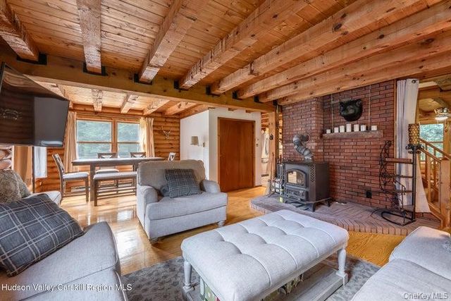 835 County Route 2, Accord, NY 12404