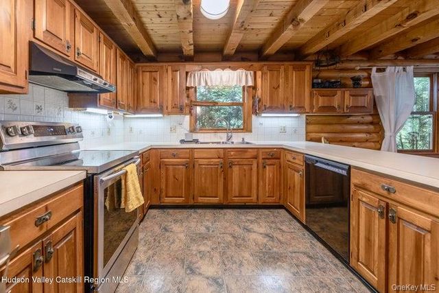 835 County Route 2, Accord, NY 12404