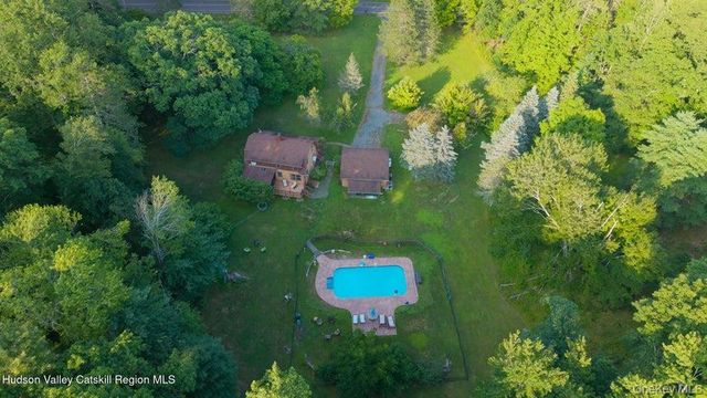 835 County Route 2, Accord, NY 12404