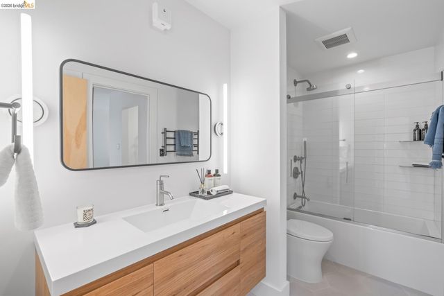 802 N Delaware ST APT 202, San Mateo, CA 94401