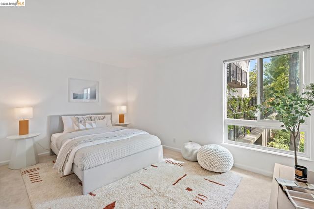 802 N Delaware ST APT 202, San Mateo, CA 94401