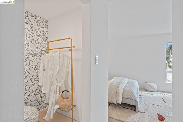 802 N Delaware ST APT 202, San Mateo, CA 94401