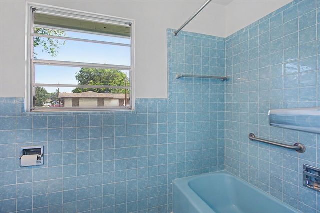 2337 Pearland Avenue, Pearland, TX 77581